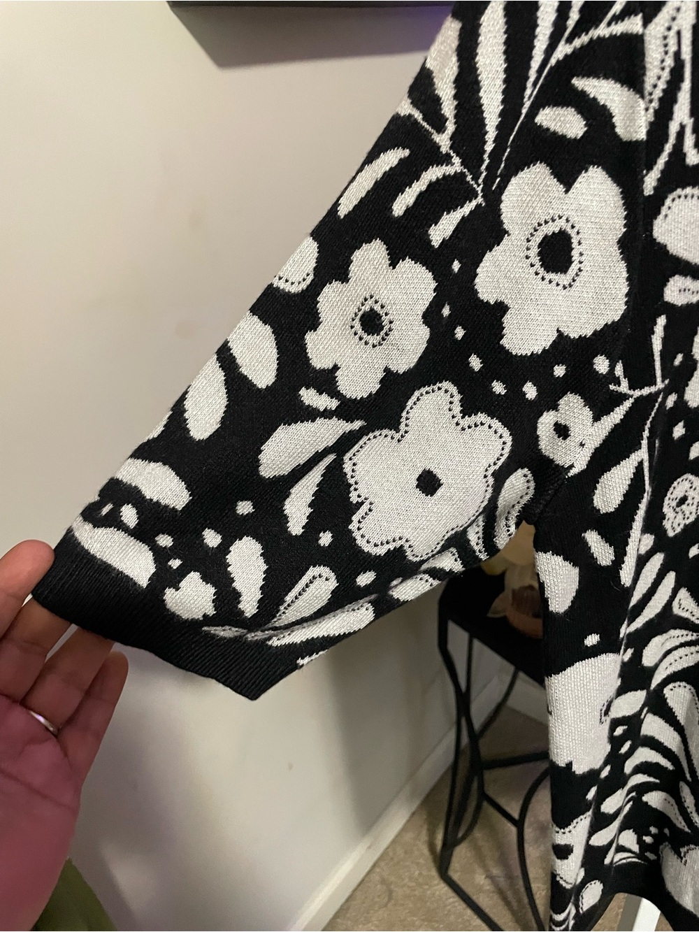 Premise Black and White Floral Scoop Neck Sweater - Picture 4 of 5
